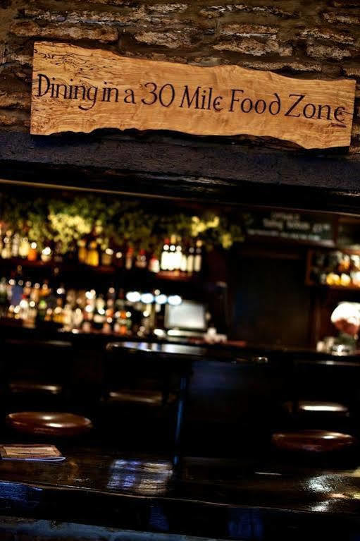 Priory Inn Тетбъри Екстериор снимка